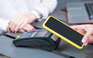 iPhone: Bald Kreditkartenzahlung via NFC?