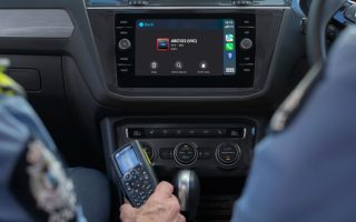 Neue digitale Strategie: CarPlay für Polizei-Fahrzeuge